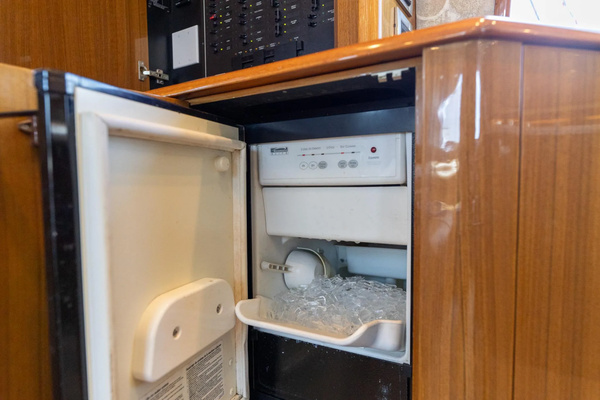 2008 Viking 54