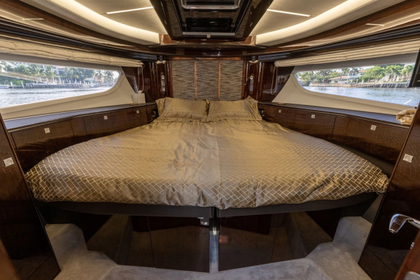 MR  G 41ft Galeon Yacht For Sale