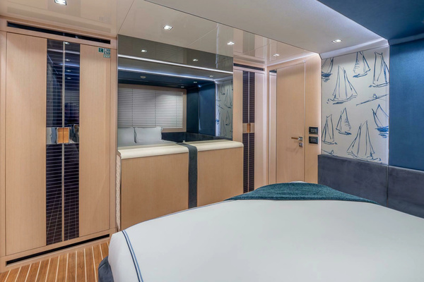 2017 Mangusta 138