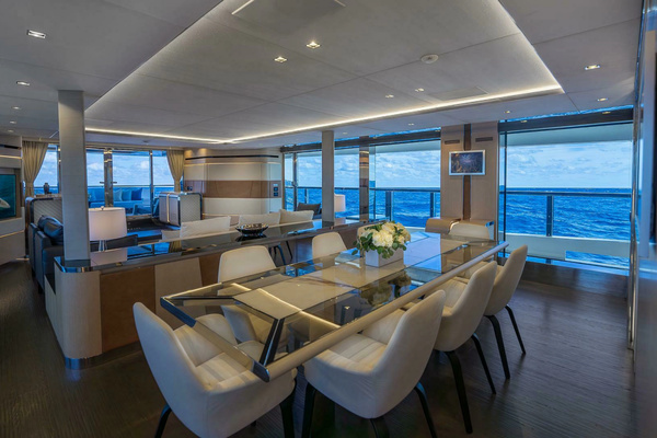 2017 Mangusta 138