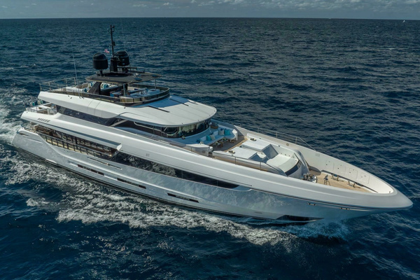 2017 Mangusta 138