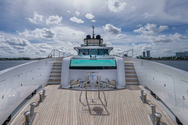 2017 Mangusta 138