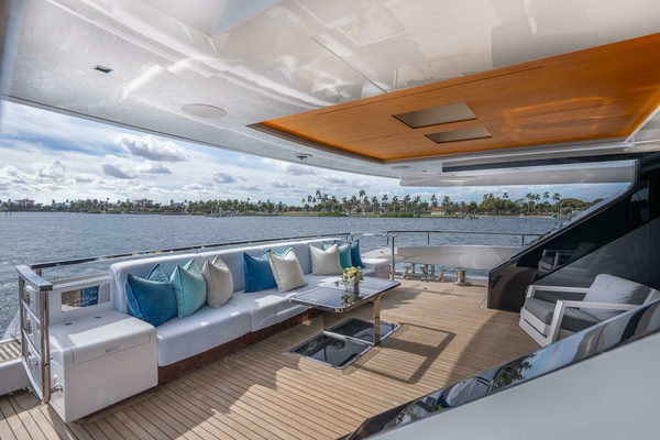 2017 Mangusta 138