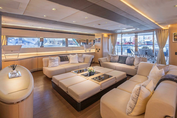 2017 Mangusta 138
