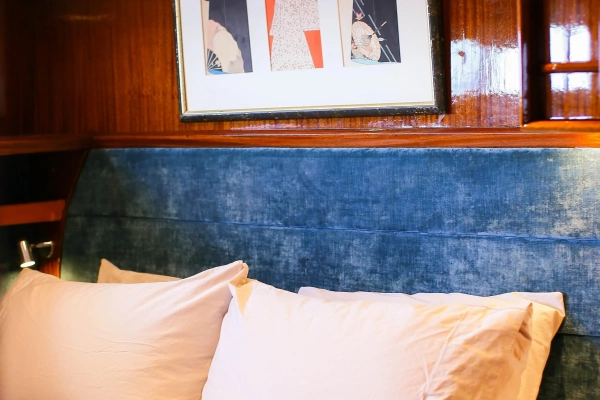 Chris-Craft 57 Constellation Yacht For Sale