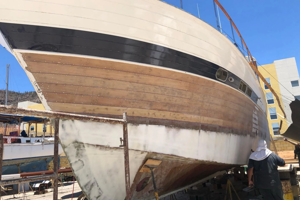 Chris-Craft 57 Constellation Yacht For Sale