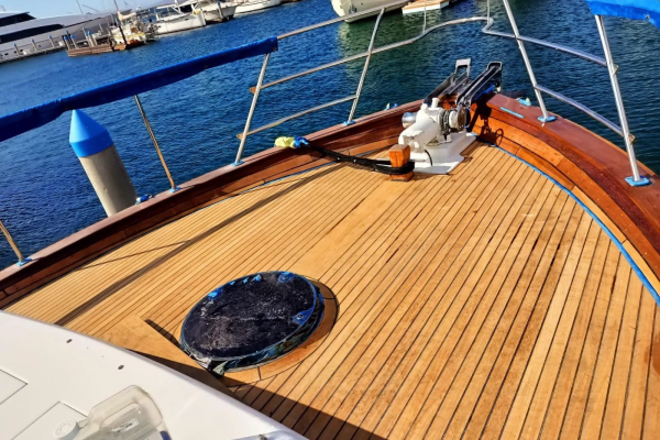 New School 57ft Chris Craft Yacht For Sale