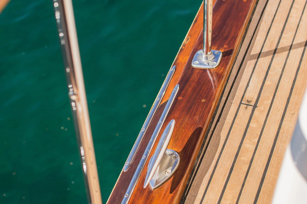 Chris-Craft 57 Constellation Yacht For Sale