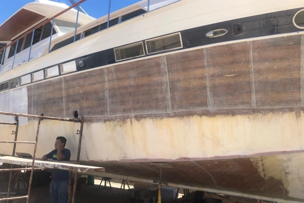 Chris-Craft 57 Constellation Yacht For Sale