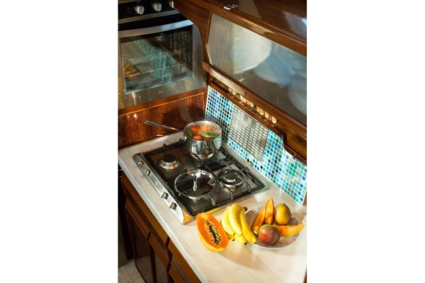 Chris-Craft 57 Constellation Yacht For Sale