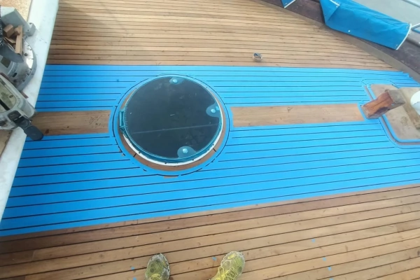 Chris-Craft 57 Constellation Yacht For Sale