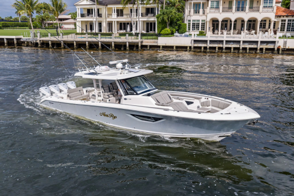 NINIPOP 42ft Pursuit Yacht For Sale