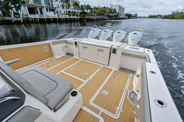 NINIPOP 42ft Pursuit Yacht For Sale