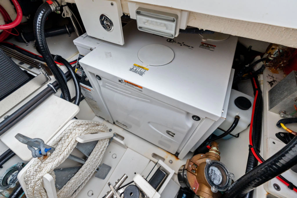 NINIPOP 42ft Pursuit Yacht For Sale