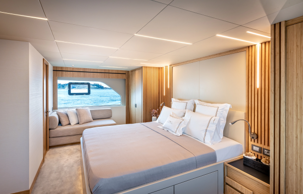 NUMARINE 22XP HULL  7 72ft Numarine Yacht For Sale