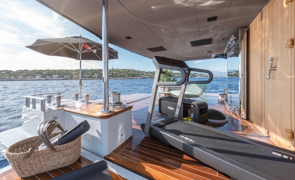 NUMARINE 30XP 101ft Numarine Yacht For Sale