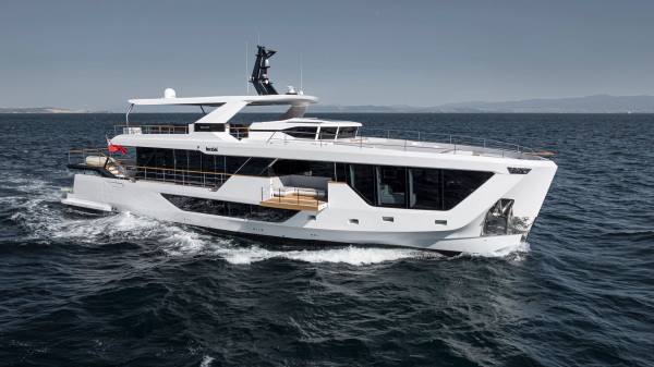 NUMARINE 30XP 101ft Numarine Yacht For Sale
