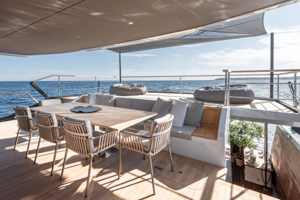 NUMARINE 30XP 101ft Numarine Yacht For Sale