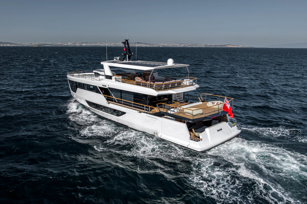 2026Numarine 101 ft 30XP   NUMARINE 30XP