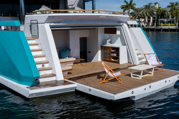 2027Numarine 105 ft 32XP   NUMARINE 32XP