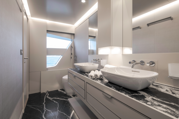NUMARINE 32XP 105ft Numarine Yacht For Sale