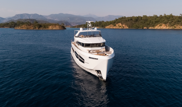 NUMARINE 32XP 105ft Numarine Yacht For Sale