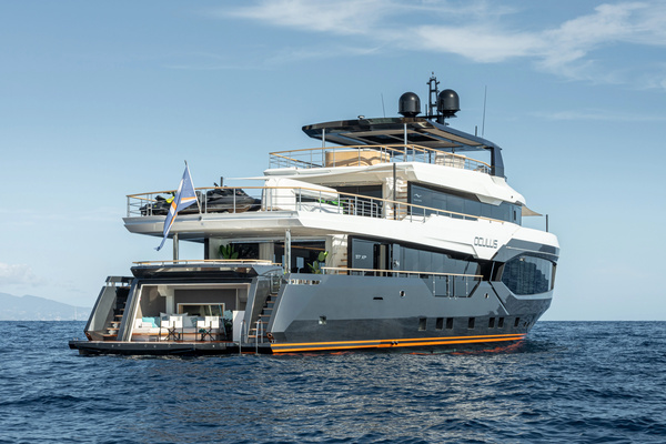 2027Numarine 121 ft 37XP   NUMARINE 37XP 21