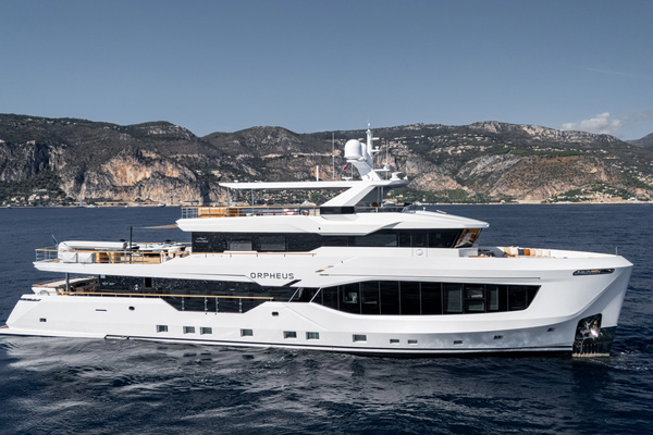 Photo of the 2027 Numarine 37XP "NUMARINE 37XP-21"