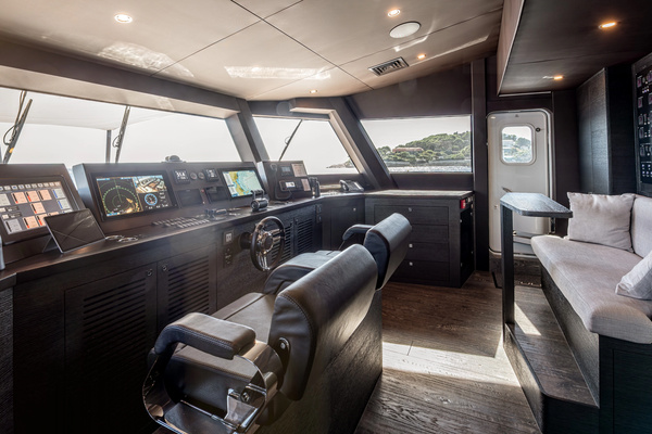 2027Numarine 121 ft 37XP   NUMARINE 37XP 21