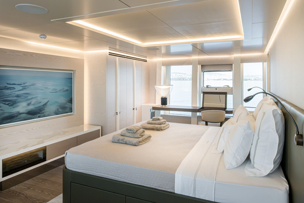 2027Numarine 131 ft 40MXP   NUMARINE 40MXP