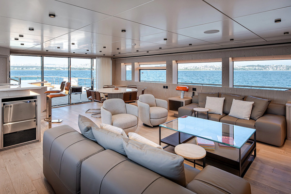 2027Numarine 131 ft 40MXP   NUMARINE 40MXP