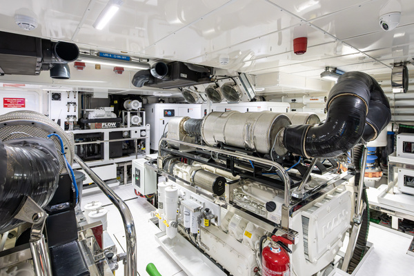 2027Numarine 131 ft 40MXP   NUMARINE 40MXP