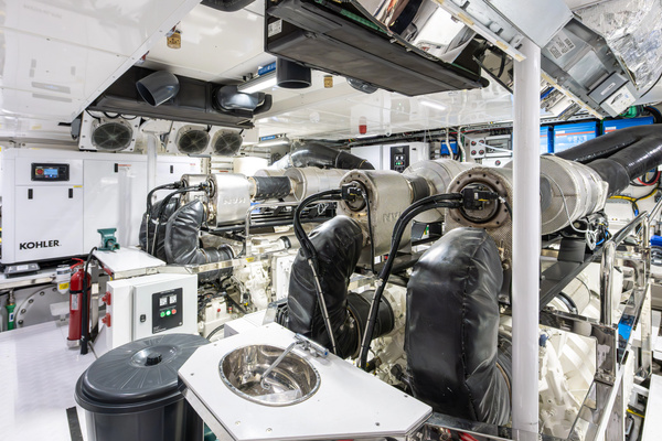 2027Numarine 131 ft 40MXP   NUMARINE 40MXP