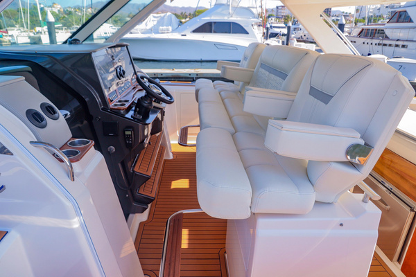 2022 Tiara Yachts 43
