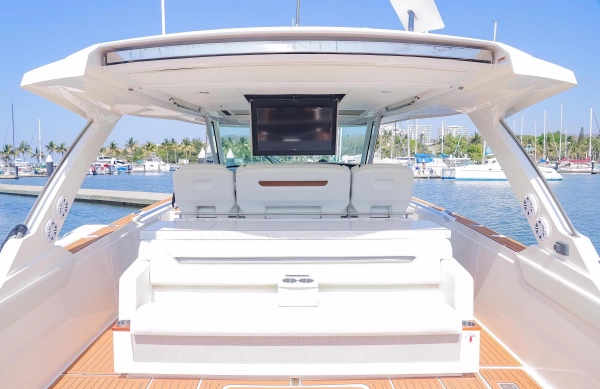 2022 Tiara Yachts 43