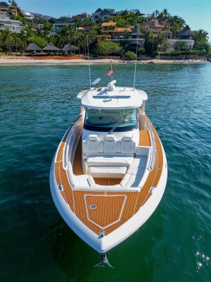 2022 Tiara Yachts 43