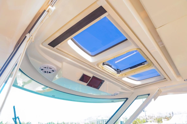 2022 Tiara Yachts 43