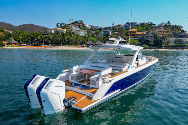 2022 Tiara Yachts 43