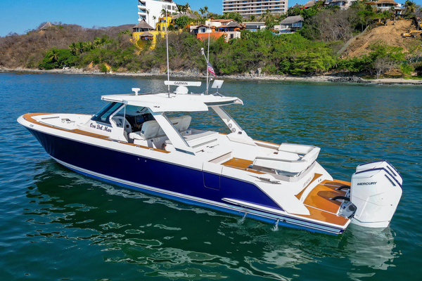 2022 Tiara Yachts 43