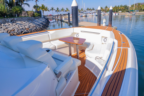 2022 Tiara Yachts 43