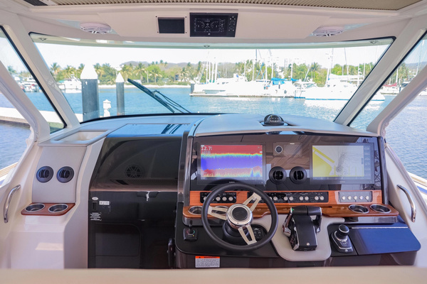 2022 Tiara Yachts 43