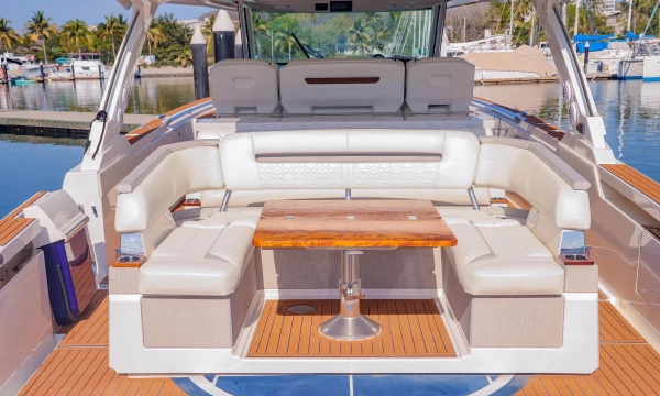 2022 Tiara Yachts 43