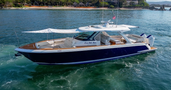 2022 Tiara Yachts 43