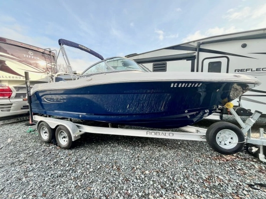 20-ft-Robalo-2023-R207- Langley British Columbia Canada  yacht for sale