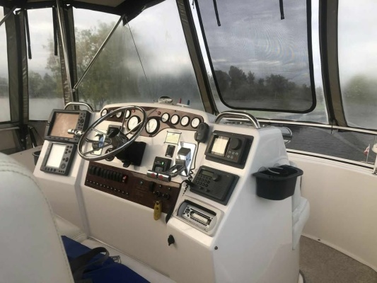 39ft Silverton Yacht For Sale