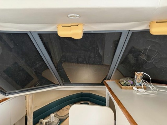 32ft Carver Yacht For Sale
