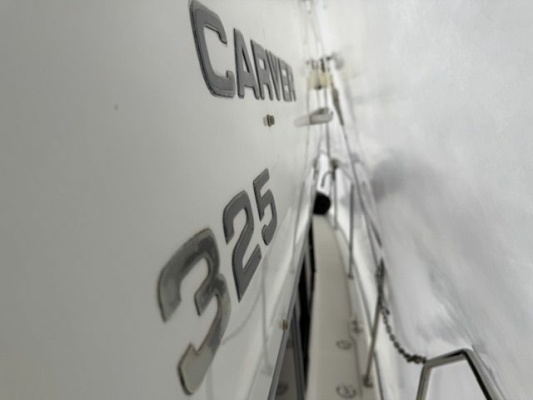 32ft Carver Yacht For Sale