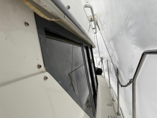 32ft Carver Yacht For Sale