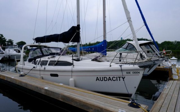 34ft Hunter Yacht For Sale