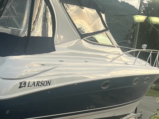 37ft Larson Yacht For Sale